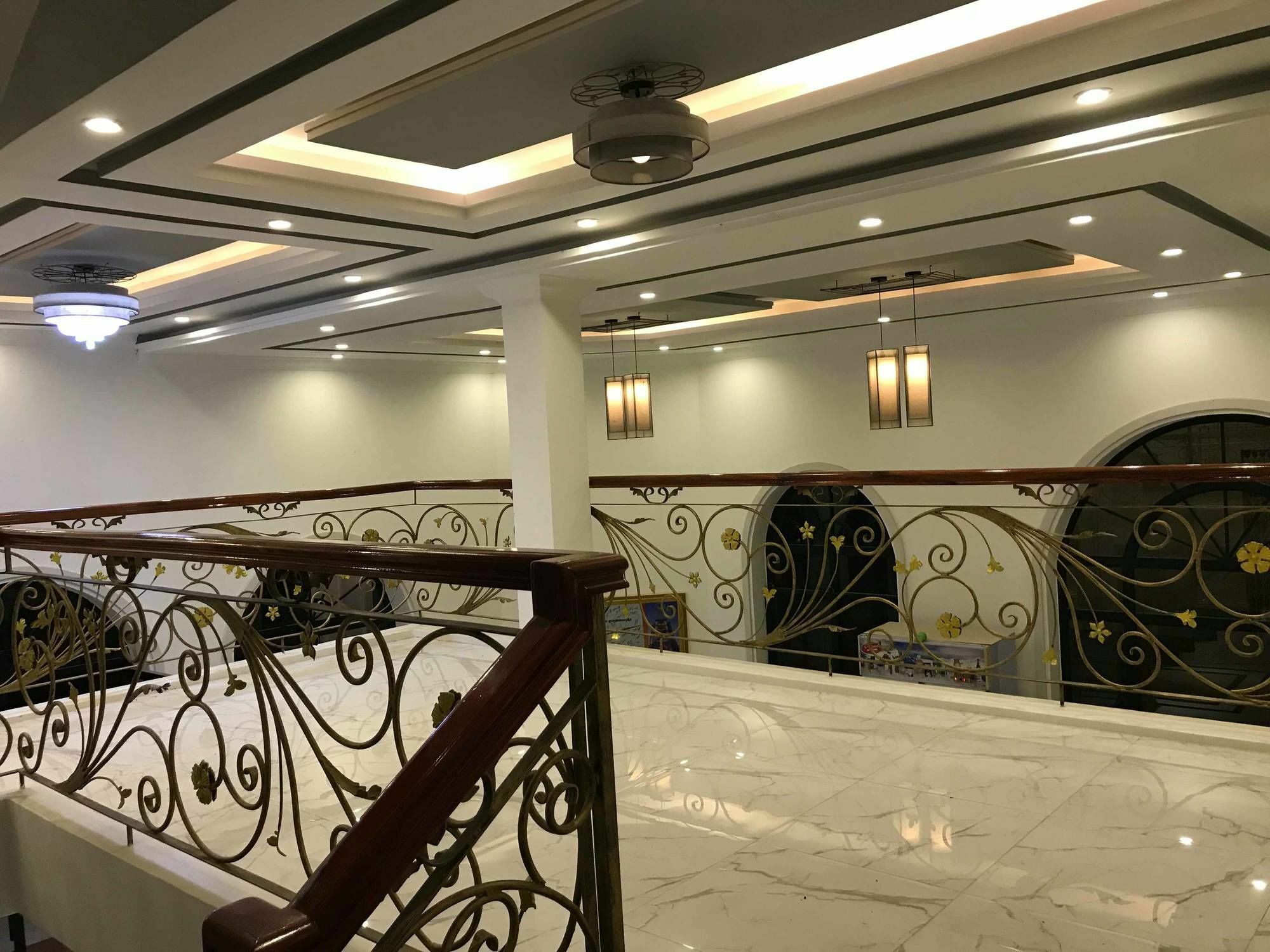 Sky Palace Boutique Hotel Баттамбанг Екстер'єр фото