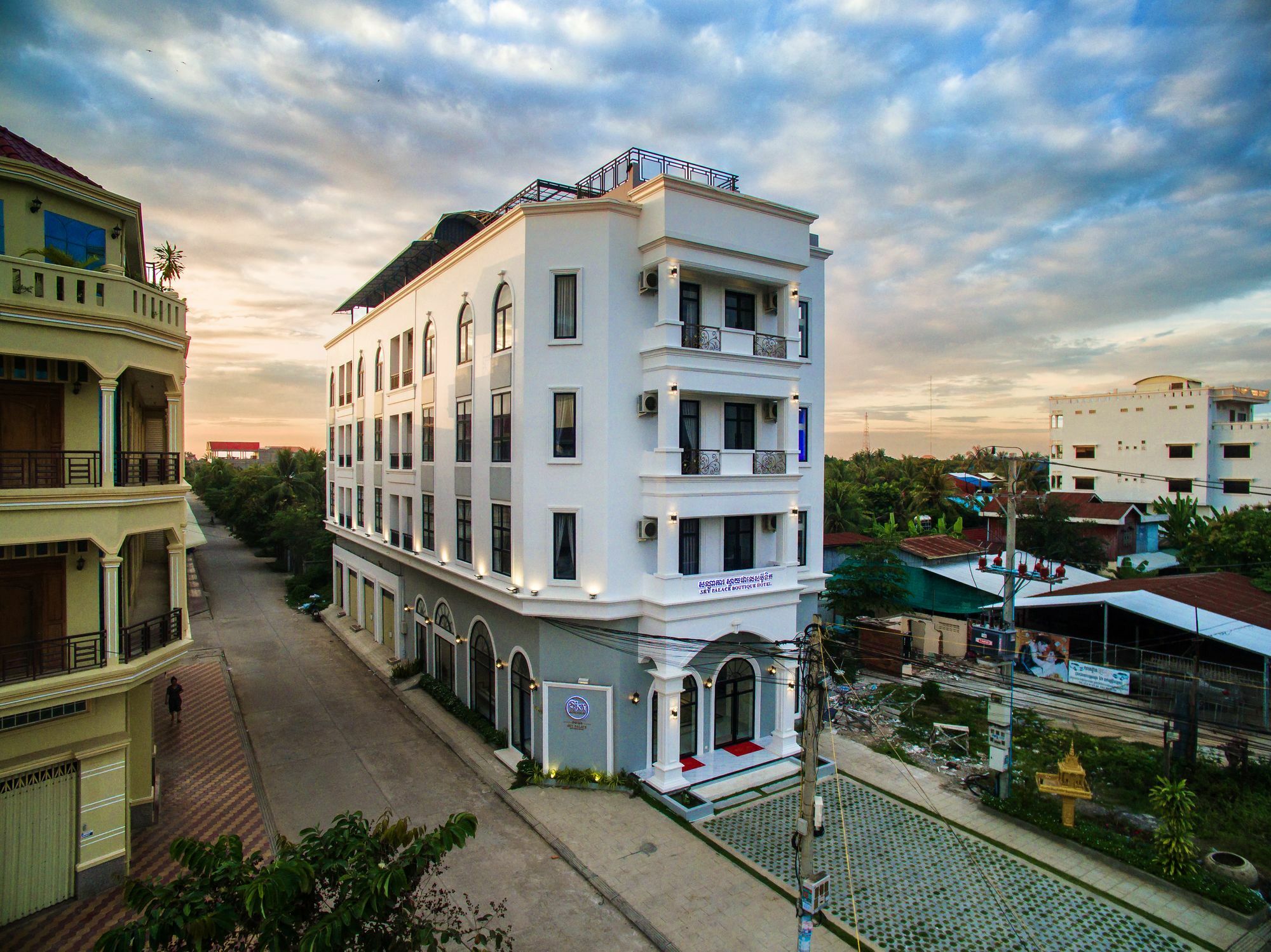 Sky Palace Boutique Hotel Баттамбанг Екстер'єр фото