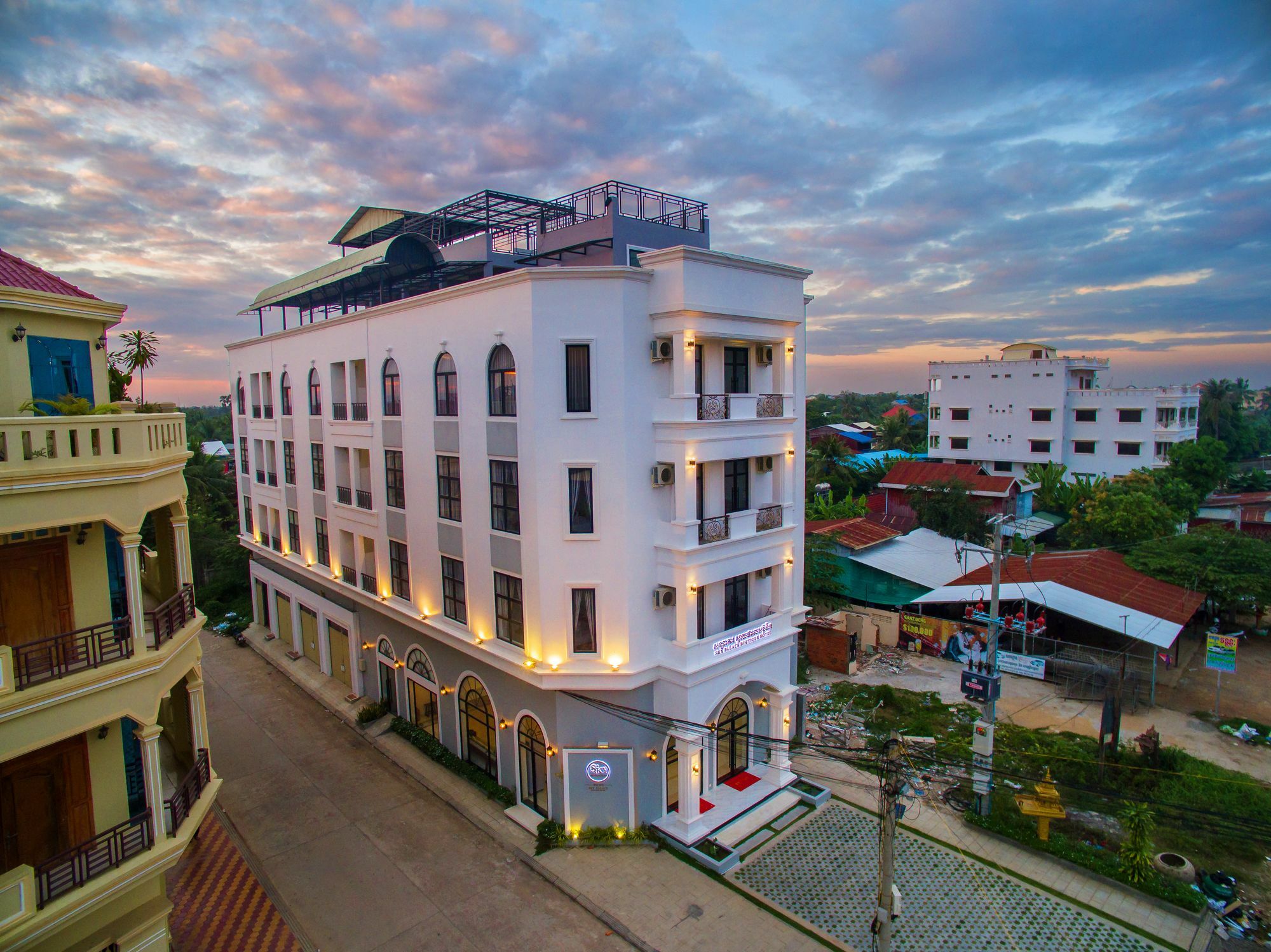 Sky Palace Boutique Hotel Баттамбанг Екстер'єр фото